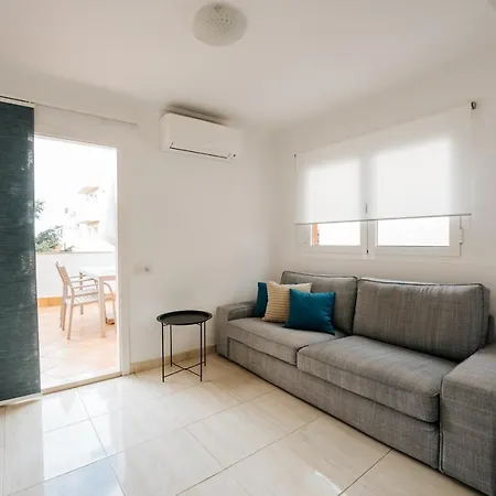 4 Esquinas Adeje Homes アパート *